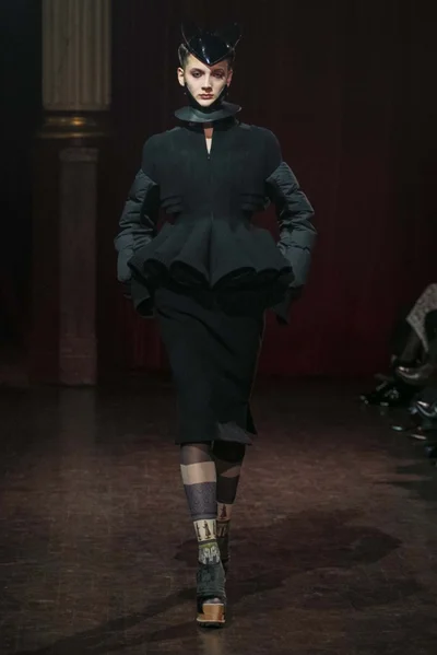 Look 34